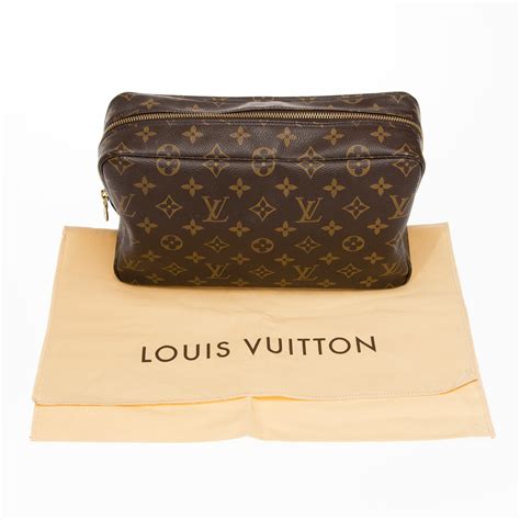 louis vuitton necessär